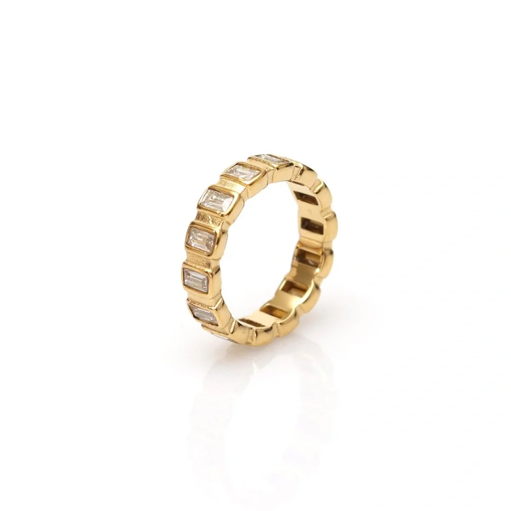 Infinity Band Ring - Picture 3 of 5